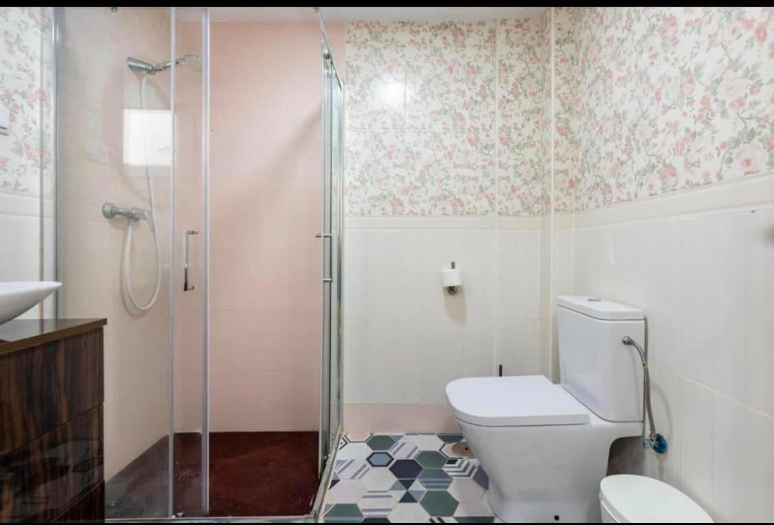 Vialia Apartamentos Suites Málaga Exterior foto
